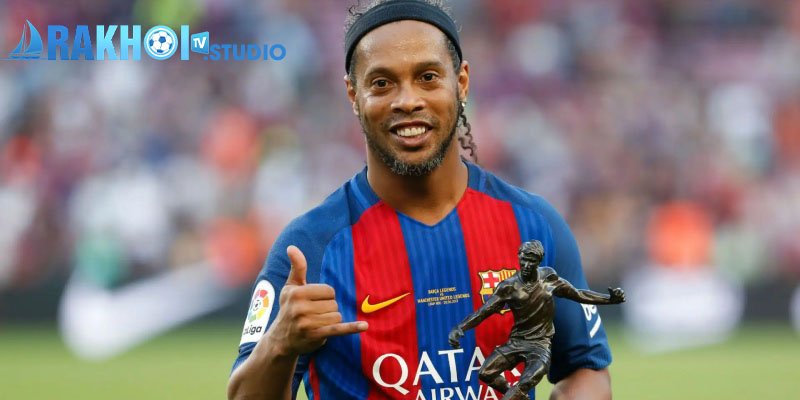 Ronaldinho được vinh danh trong ngôi đền huyền thoại của Blaugrana